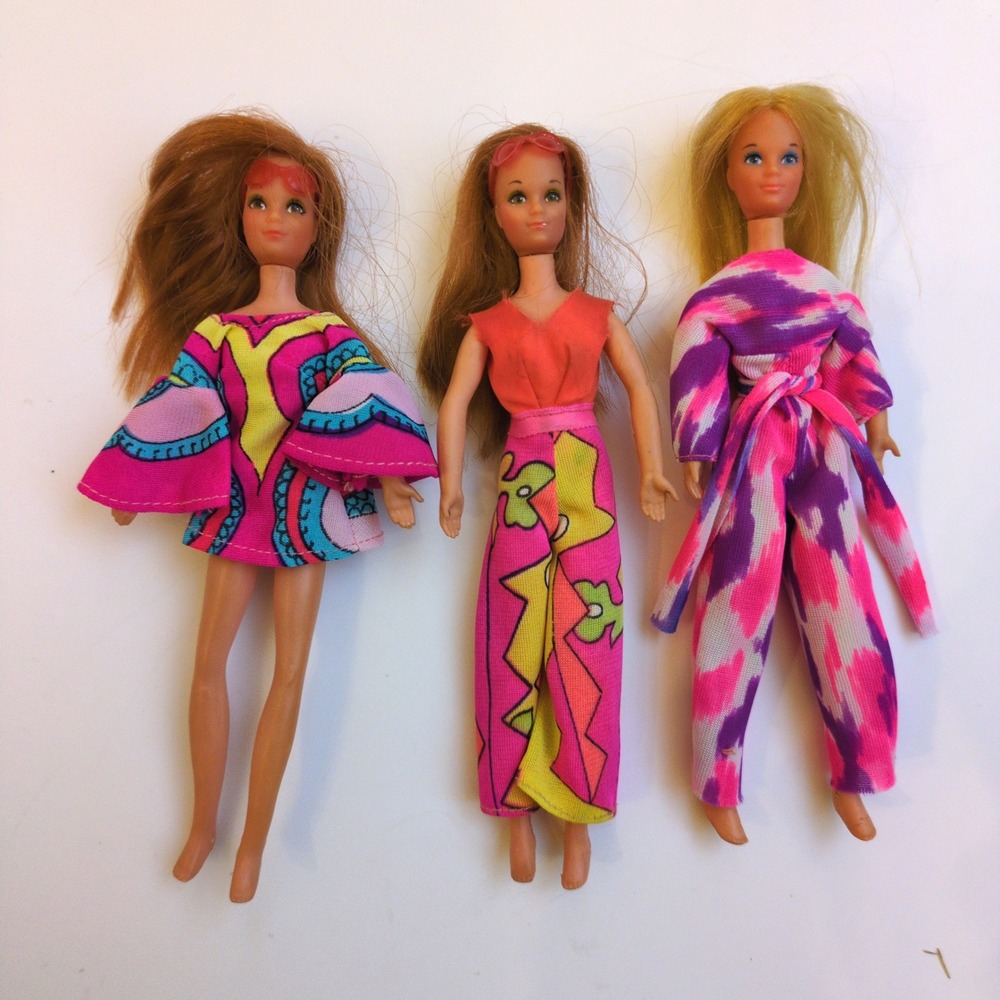 Vtg 70 Mattel Rock Flower Dolls - Heather Lilac‎ Mod Clothing Outfits Sunglasses